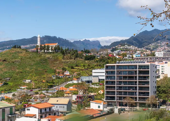 Amparo Ii By An Island Apartamento Funchal (Madeira)