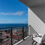 Amparo Ii By An Island Appartement