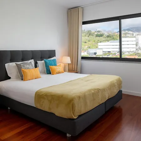 Amparo Ii By An Island Apartment Funchal (Madeira)
